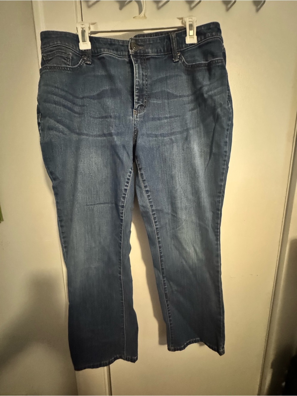 St. John's Bay Women's Medium Blue Straight-Leg Jeans